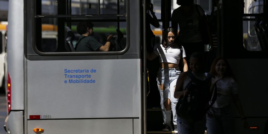 Governo envia ao Congresso PEC para financiar tarifa zero no transporte