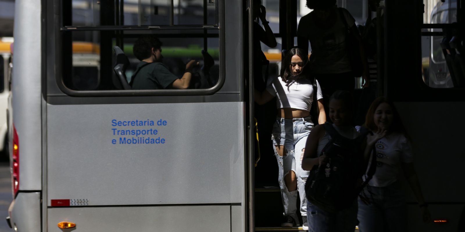 Governo envia ao Congresso PEC para financiar tarifa zero no transporte