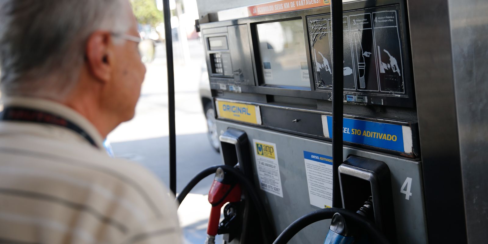 Governo estende por 30 dias subsídio de R$ 2,12 para o diesel