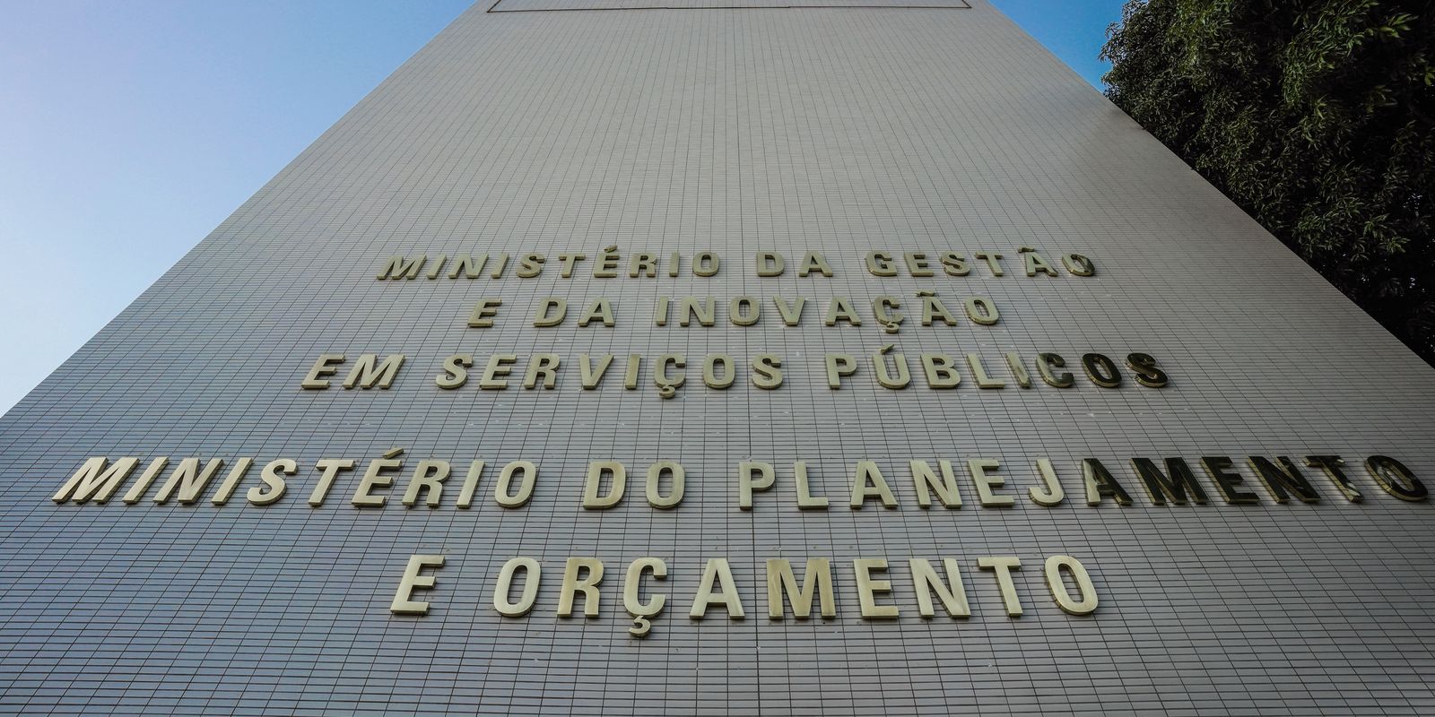 Governo libera R$ 5,166 bilhões para assistência social e saúde