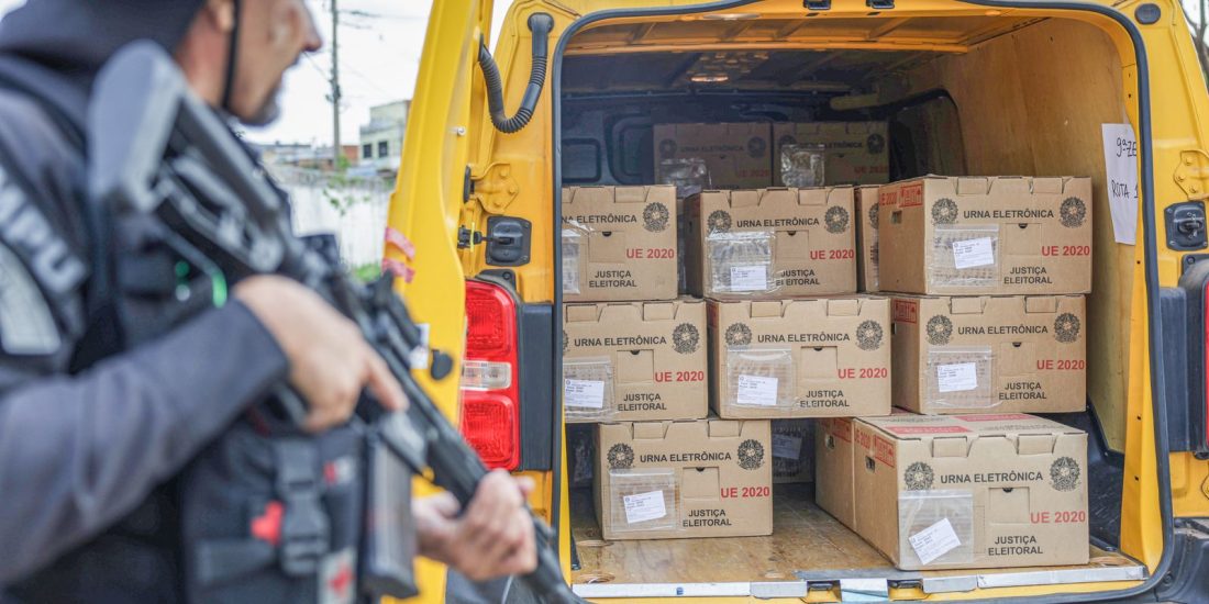 Justiça Eleitoral conclui preparação das urnas para o primeiro turno