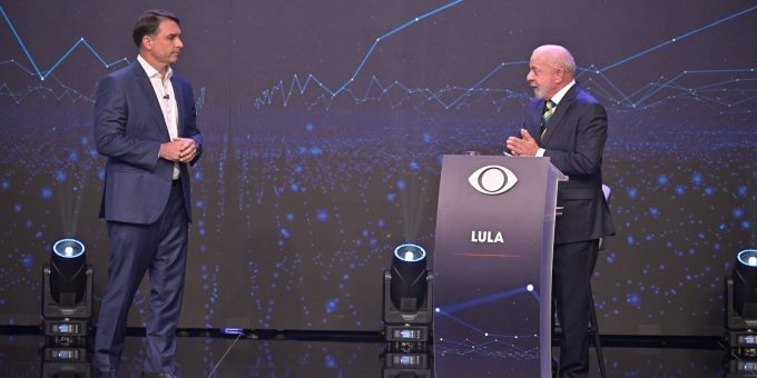 Lula e Flávio Bolsonaro protagonizam primeiro debate presidencial na Band