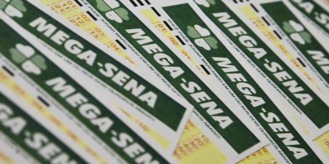 Mega-Sena acumula e prêmio chega a R$ 6 milhões no próximo sorteio