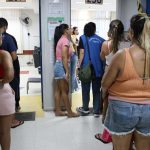 Moradores da Maré fazem mobilização para orientar eleitores antes do segundo turno