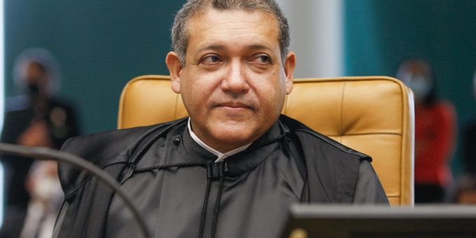 Nunes Marques suspende novas publicações e seguidores no canal Exército do Lula