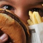 OMS lança primeiro guia para enfrentar obesidade em crianças e adolescentes