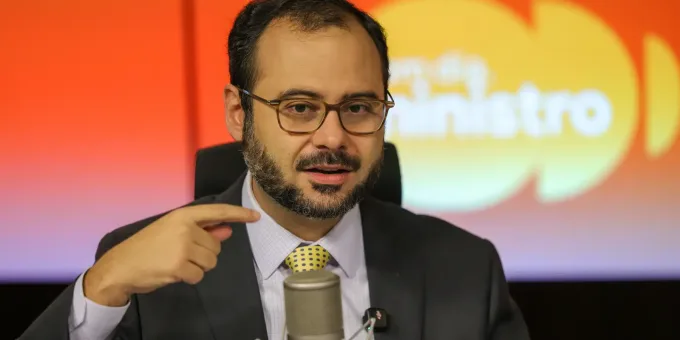 Perdão de dívidas de MEIs pode elevar arrecadação em até R$ 4 bilhões, diz ministro