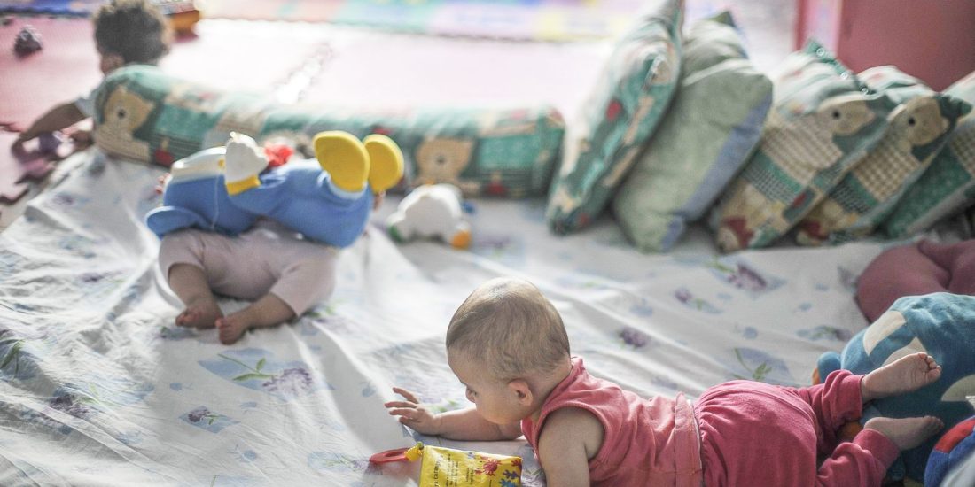 Quedas levaram mais de 330 mil crianças a internações no Brasil em 10 anos