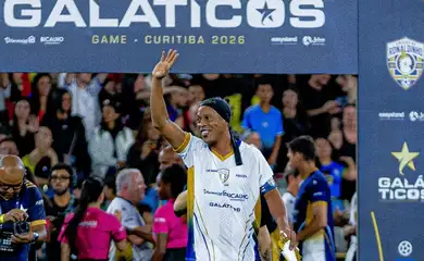 Rebeca Andrade conquista o tricampeonato mundial no salto sobre a mesa
