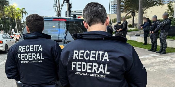 Receita apreende nove contêineres com mercadorias irregulares no Porto do Rio
