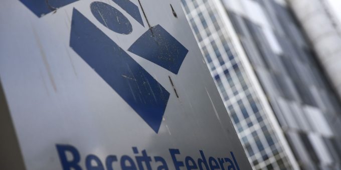 Restituições do IR somam mais de R$ 41 bilhões em 2026, diz Receita