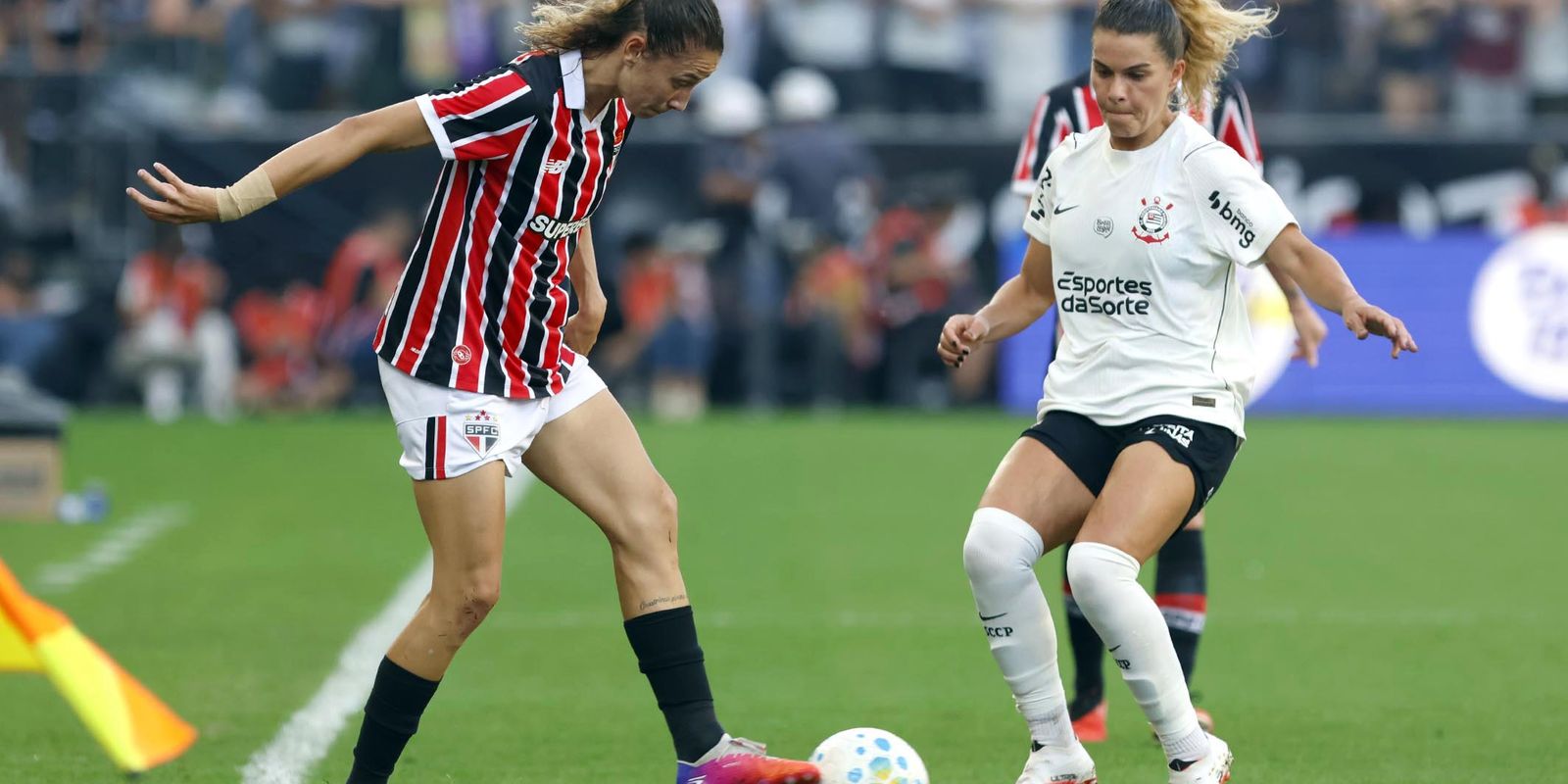 São Paulo e Corinthians decidem título do Brasileirão Feminino no Morumbis