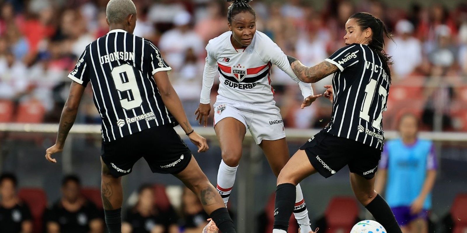 São Paulo empata com Corinthians e conquista título inédito do Brasileiro Feminino