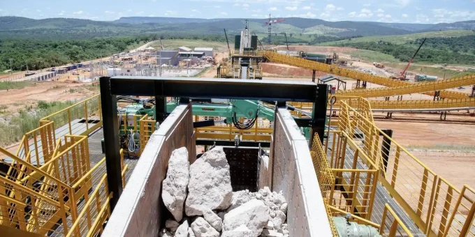 Setor de minerais críticos emprega 129,4 mil pessoas no Brasil
